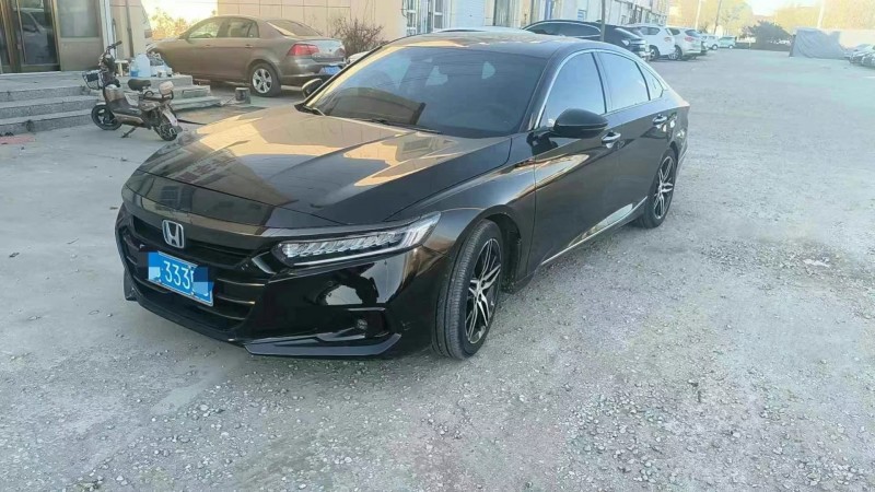 菏泽23年本田雅阁2