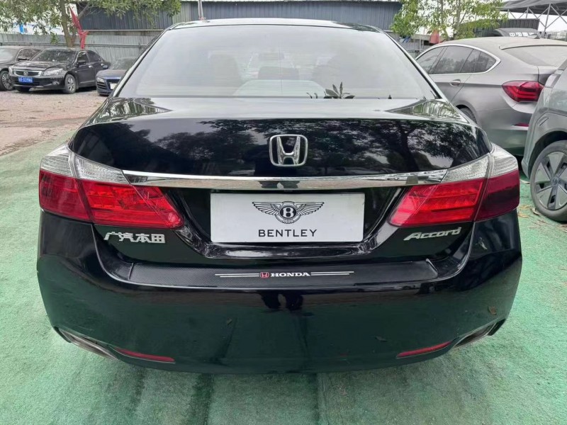 广州16年本田雅阁9