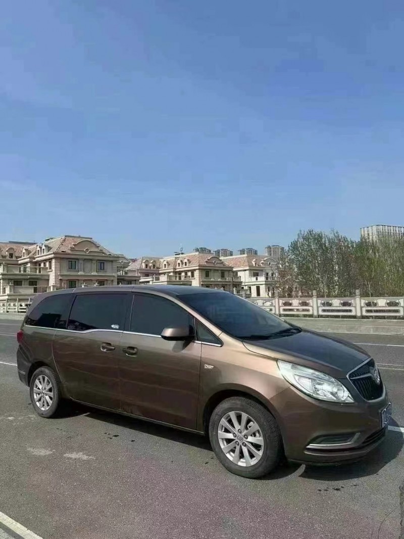 青岛19年别克GL84