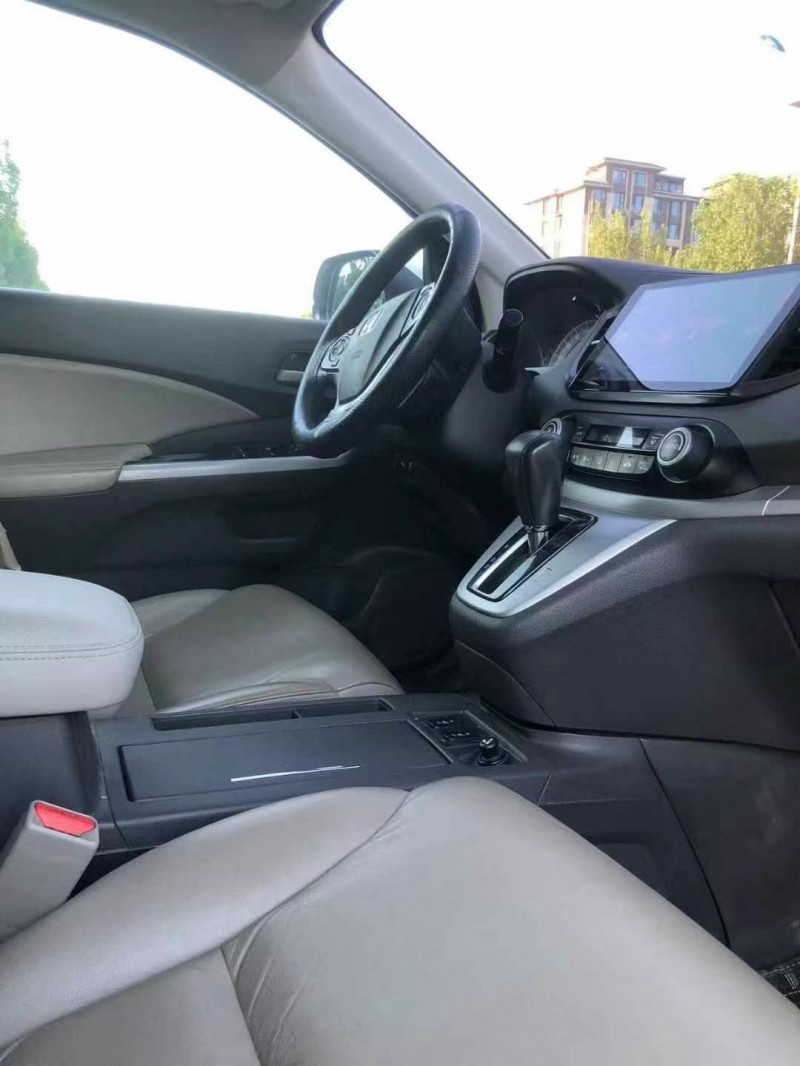 保定13年本田CRV8