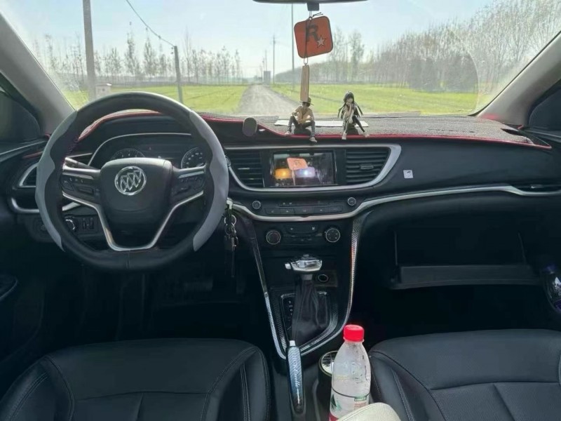 青岛22年别克英朗5