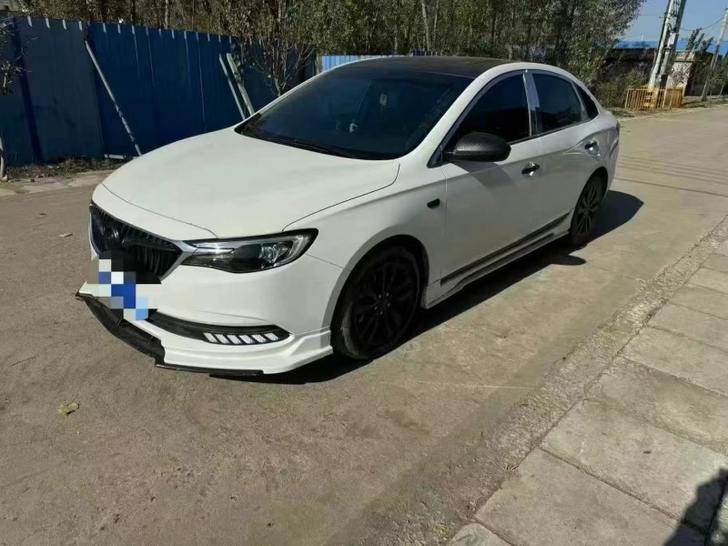 青岛22年别克英朗6