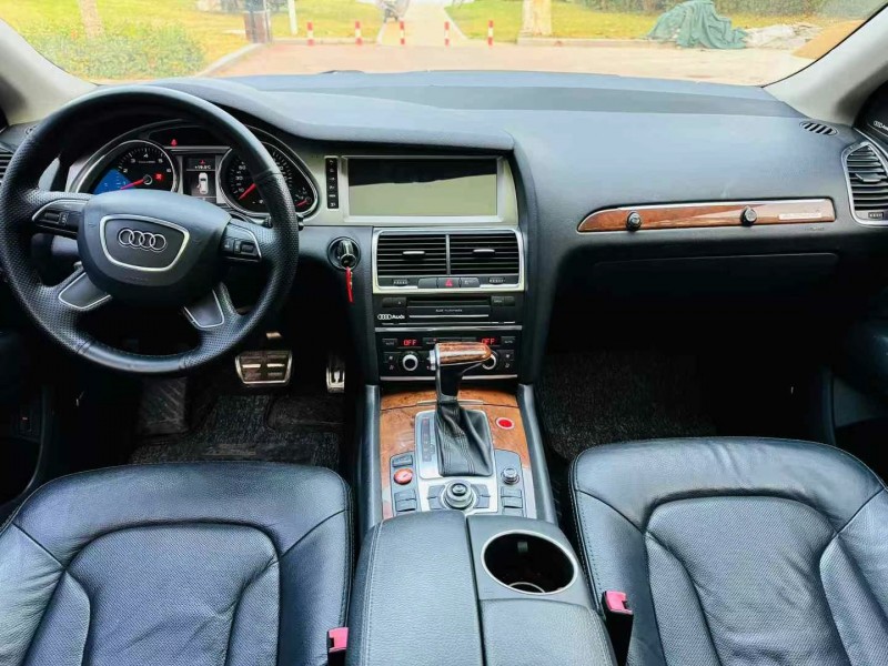 济宁14年奥迪Q77