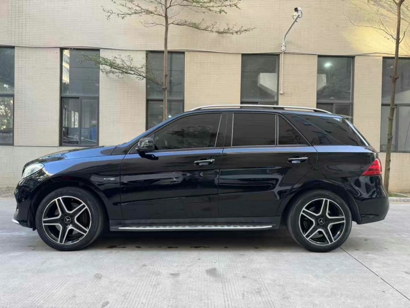 佛山19年奔驰AMG4