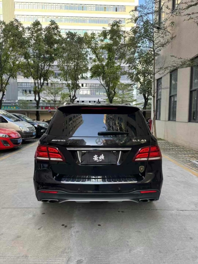 佛山19年奔驰AMG5