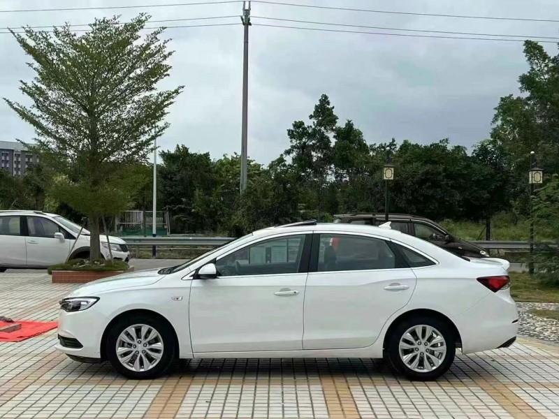 广州21年别克英朗3