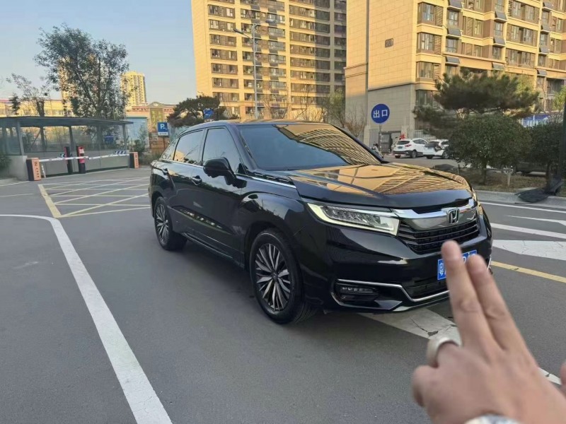 济宁22年本田冠道6