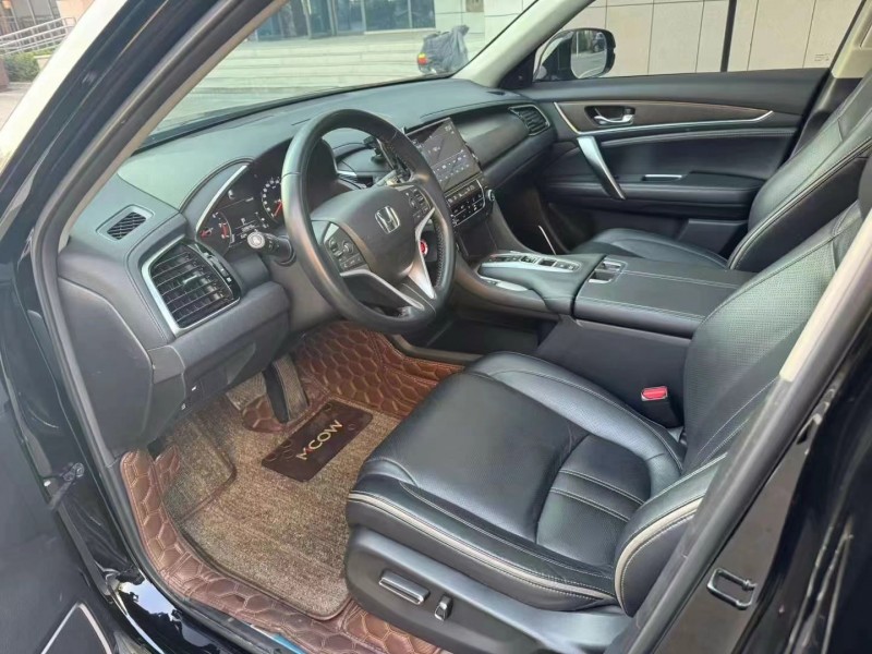 济宁22年本田冠道7