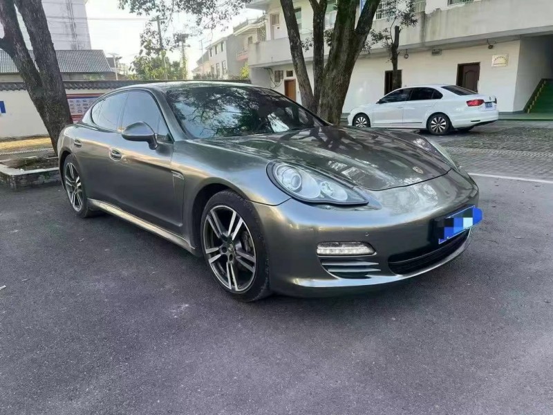 宜春11年保時捷帕拉梅拉4