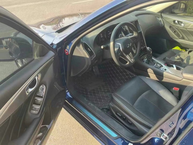 濟寧23年英菲尼迪Q50L3