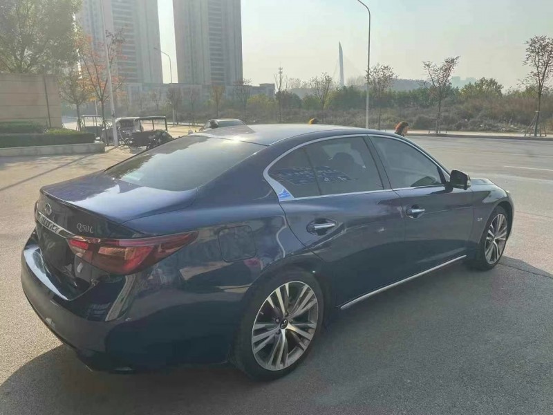 濟寧23年英菲尼迪Q50L7