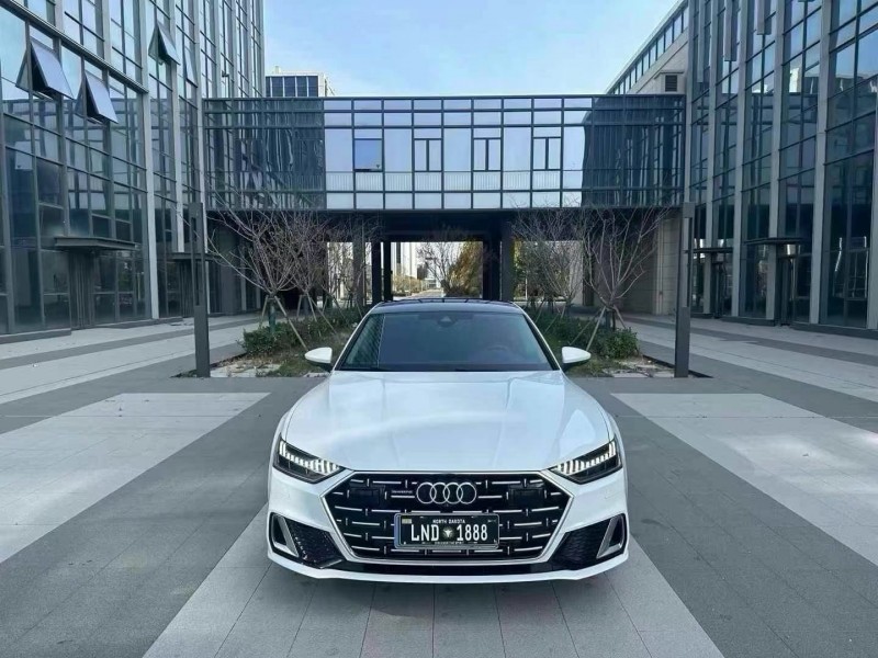 青岛23年奥迪A7L1