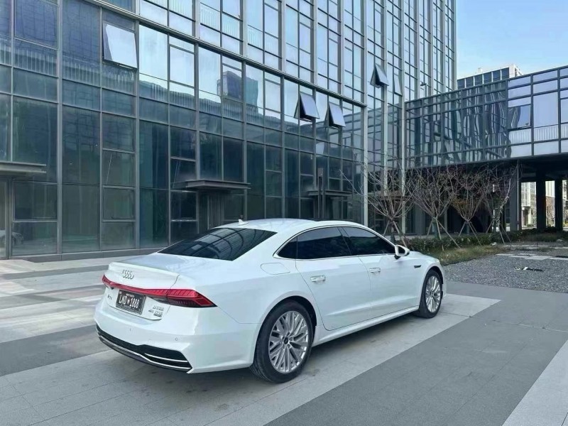 青岛23年奥迪A7L2