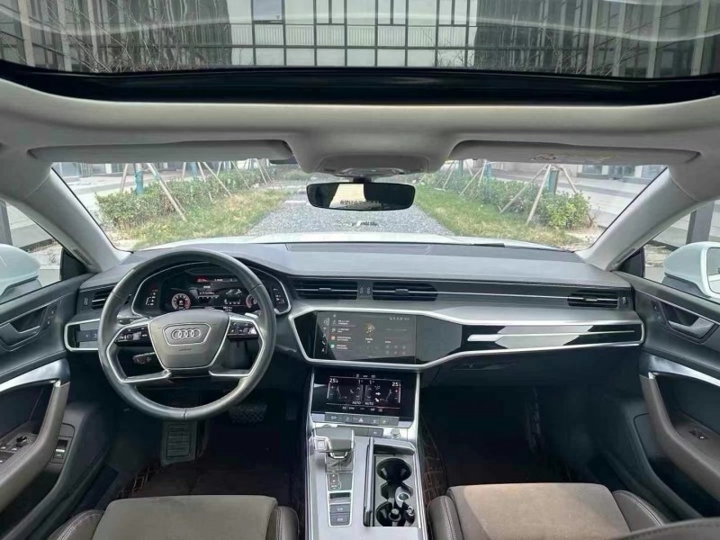 青岛23年奥迪A7L4