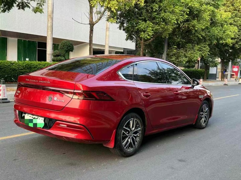 广州21年比亚迪秦5