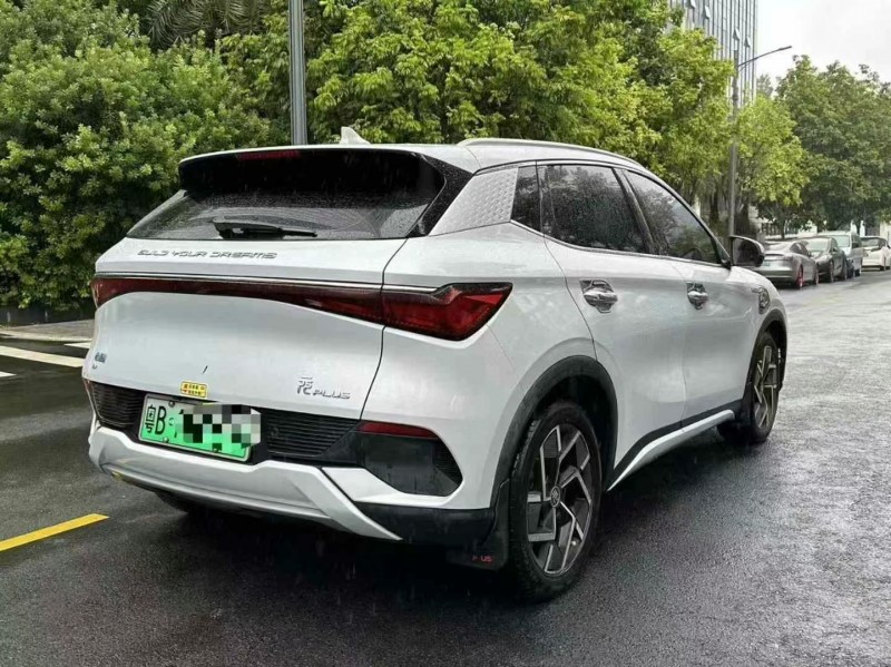 深圳22年比亚迪元6