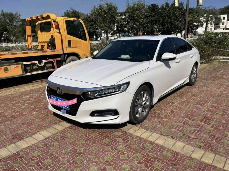 广州18年本田雅阁2