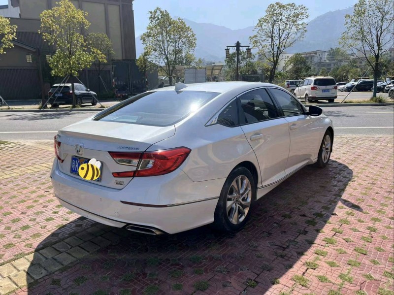 广州18年本田雅阁4