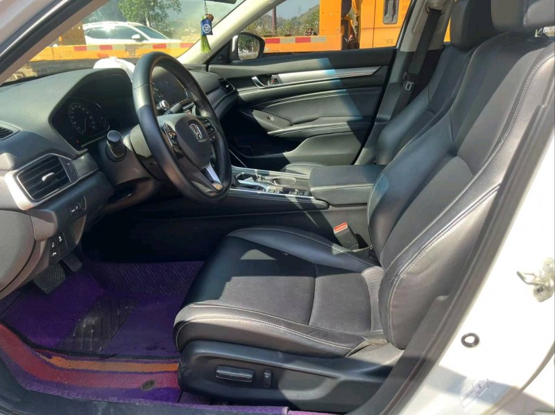 广州18年本田雅阁6