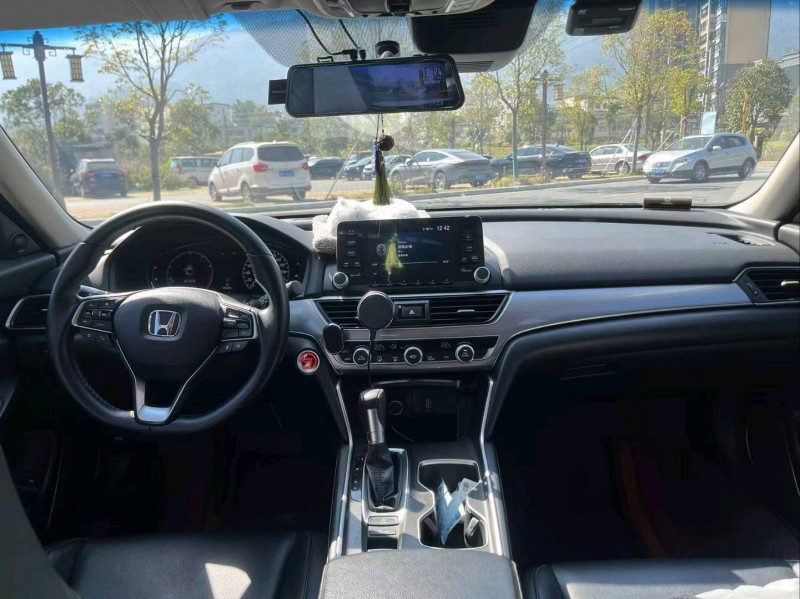 广州18年本田雅阁7