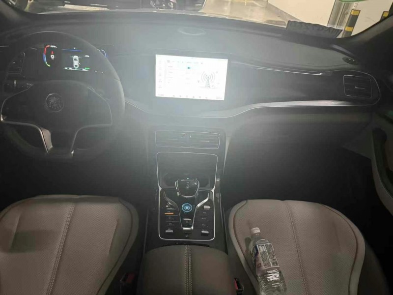 济宁24年比亚迪秦5