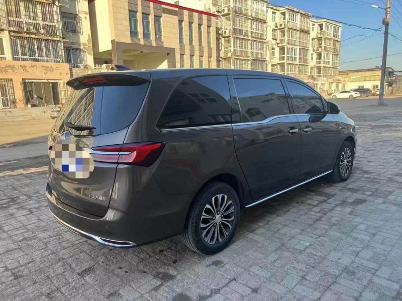 保定23年别克GL84