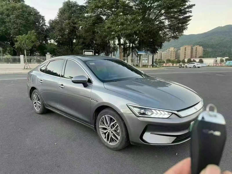 广州24年比亚迪秦3