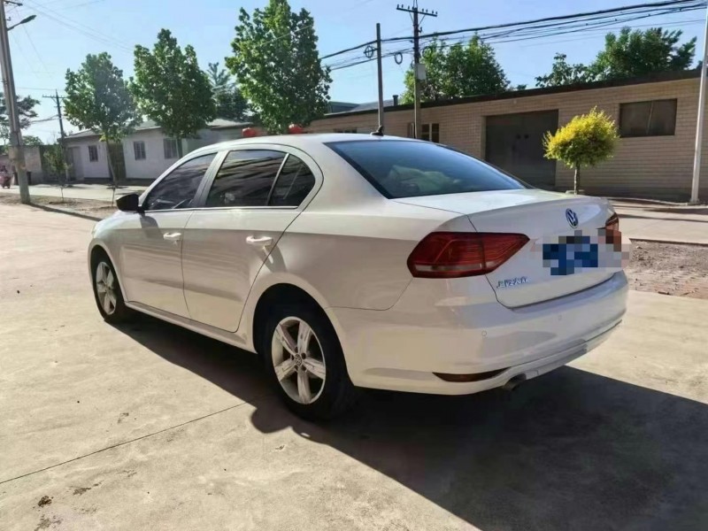 保定19年大众朗逸6