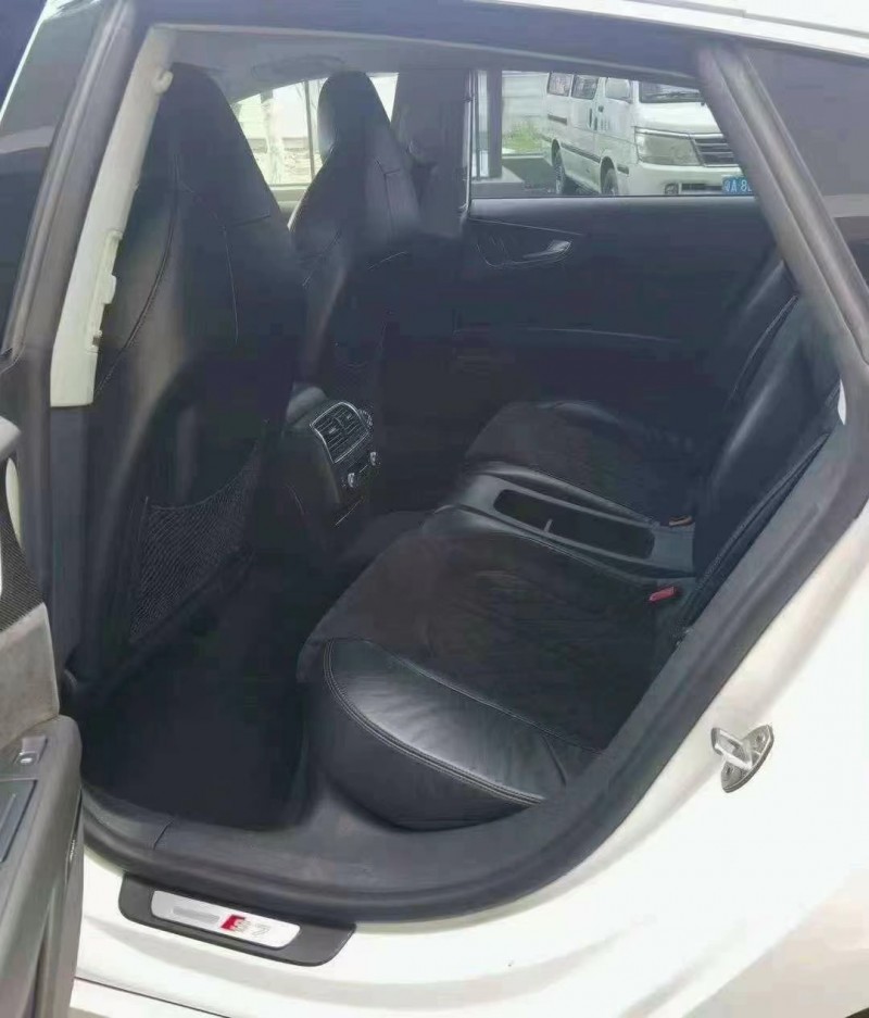 广州13年奥迪S76