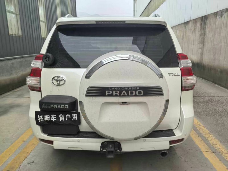 保定15年丰田普拉多9