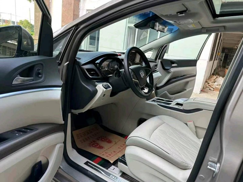 徐州21年别克GL85