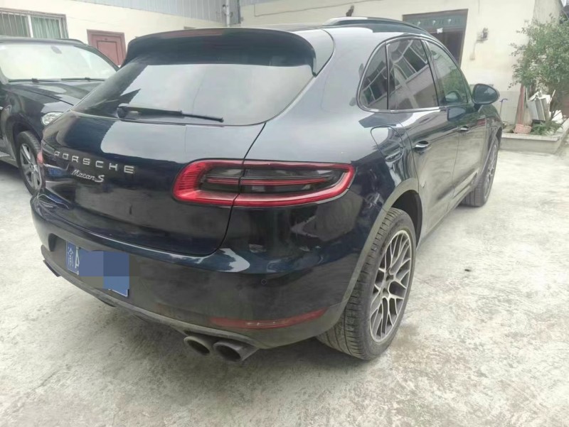 成都19年保时捷Macan6