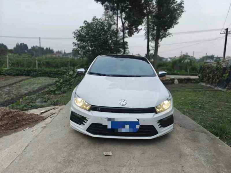 成都16年大众尚酷1