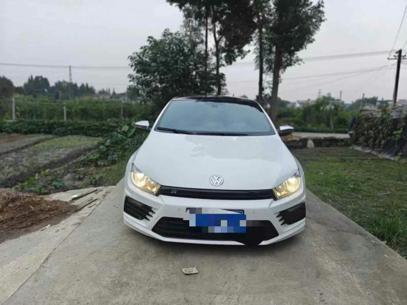 成都16年大众尚酷2