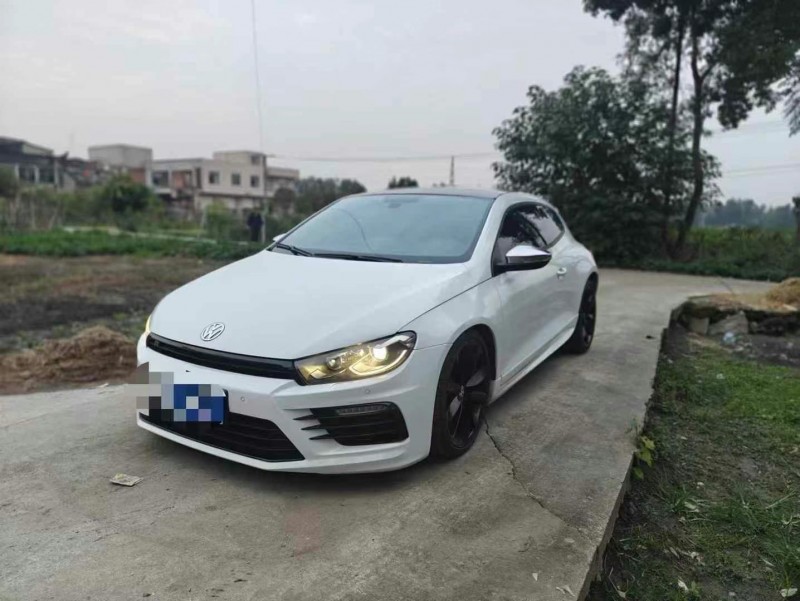 成都16年大众尚酷3