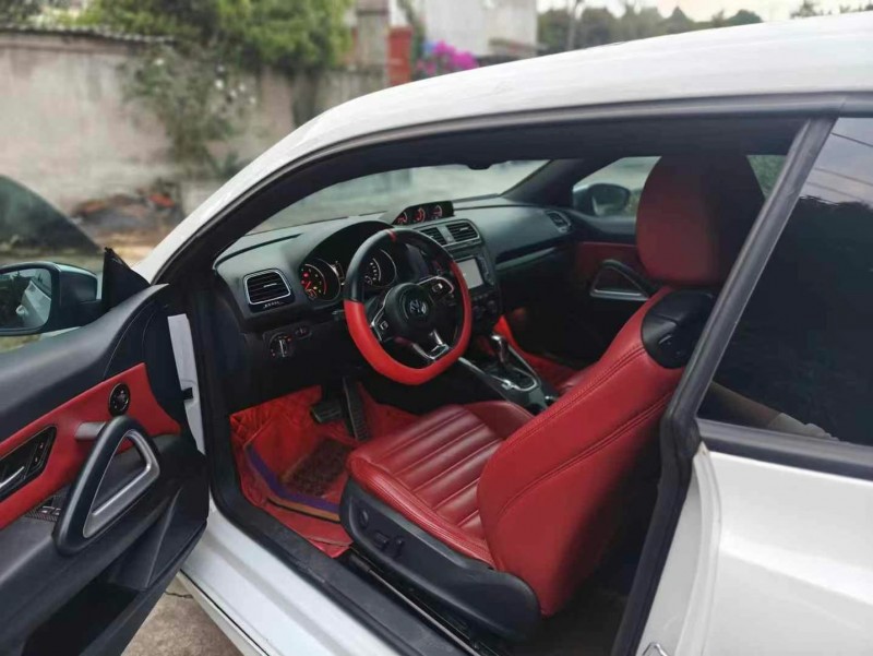 成都16年大众尚酷5