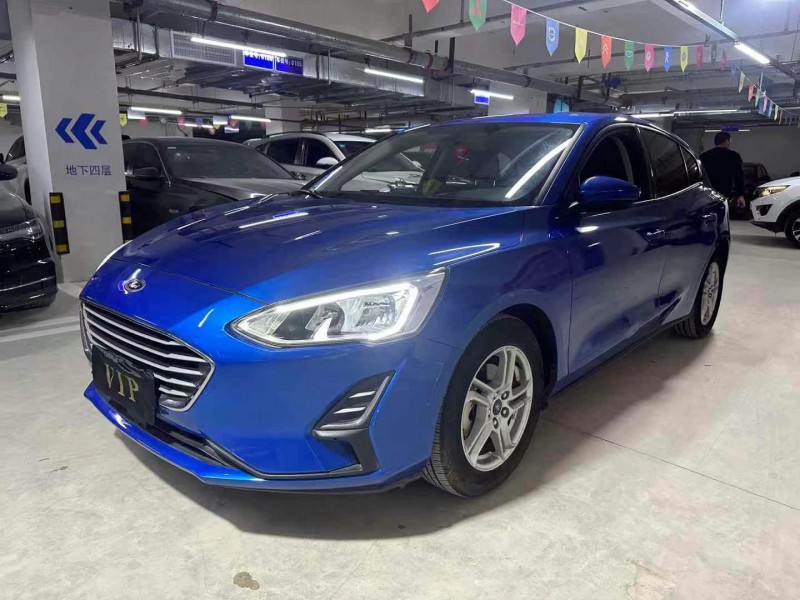 成都19年福特福克斯2