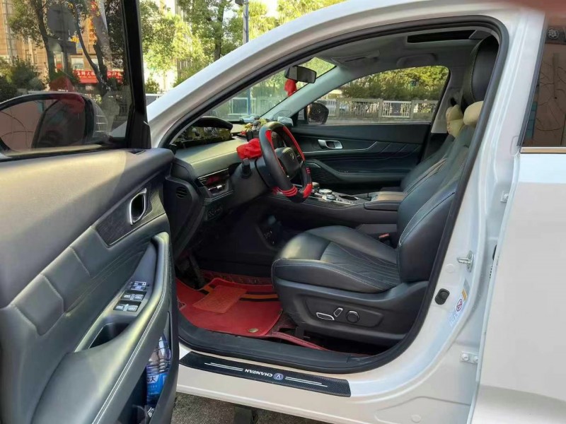 佛山23年长安汽车UNI-V5