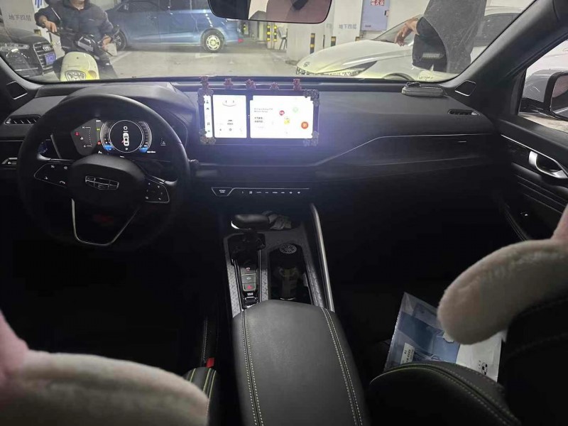 成都24年吉利星瑞7