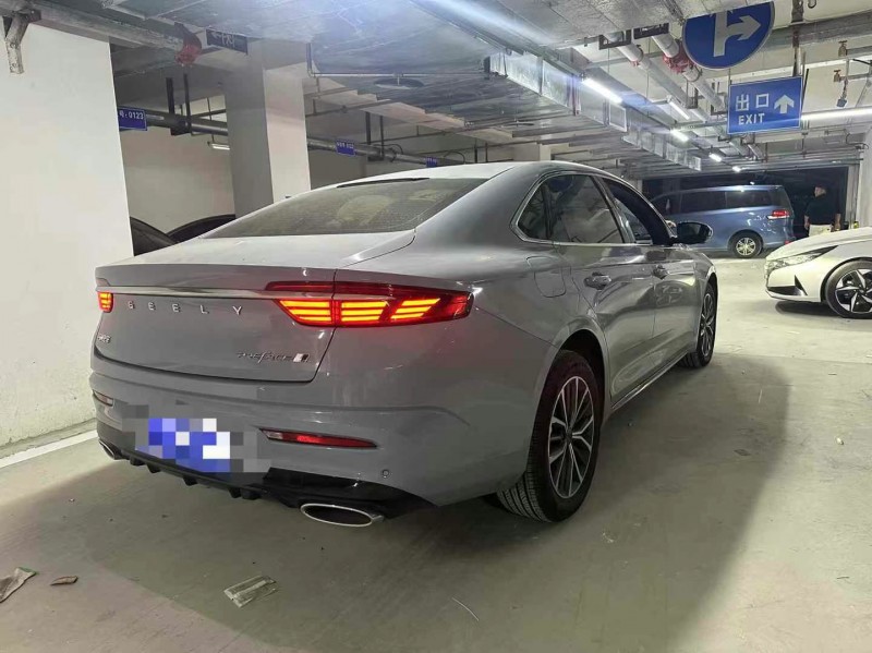 成都24年吉利星瑞9