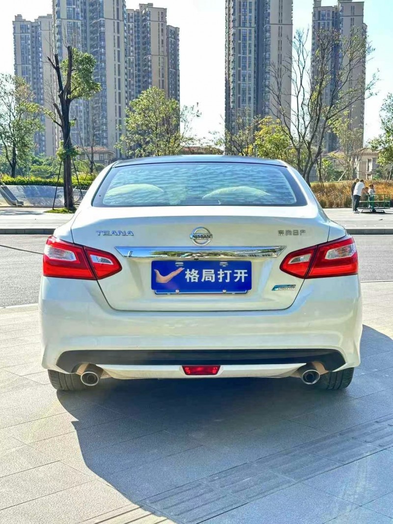 东莞18年日产天籁9