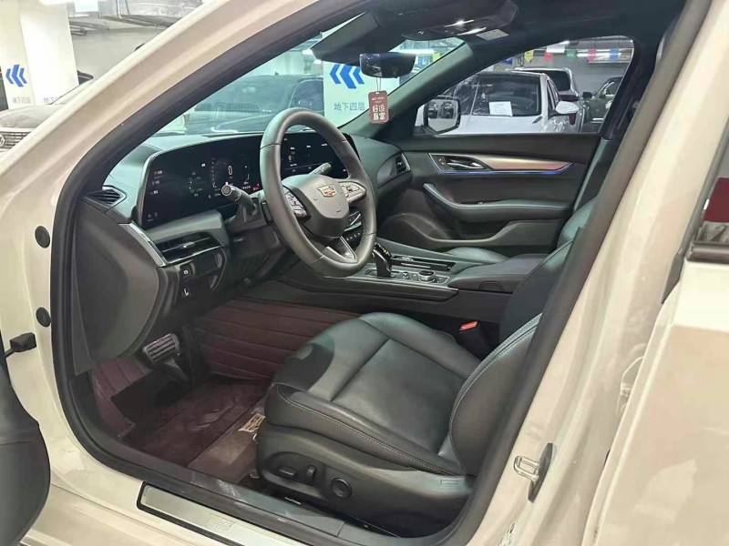 成都24年凯迪拉克CT54