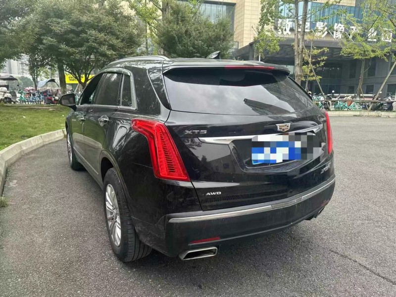 成都19年凯迪拉克XT55