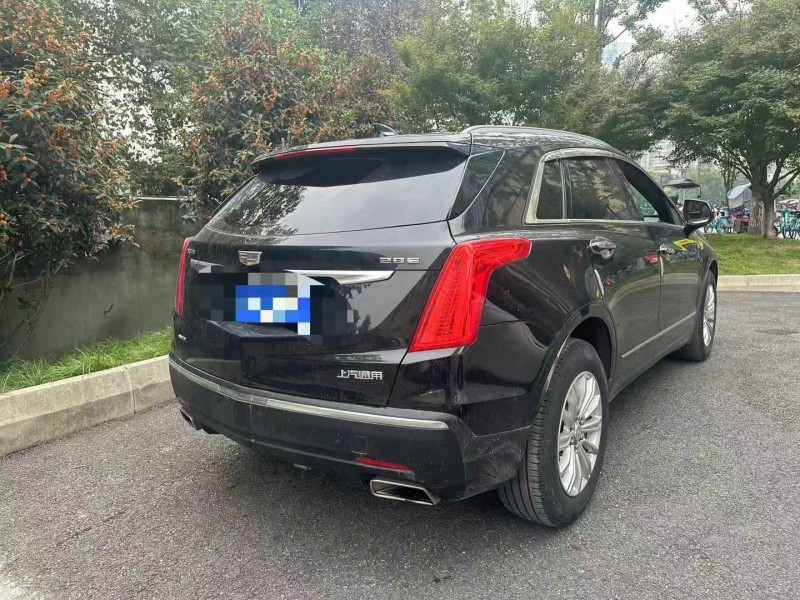 成都19年凯迪拉克XT59