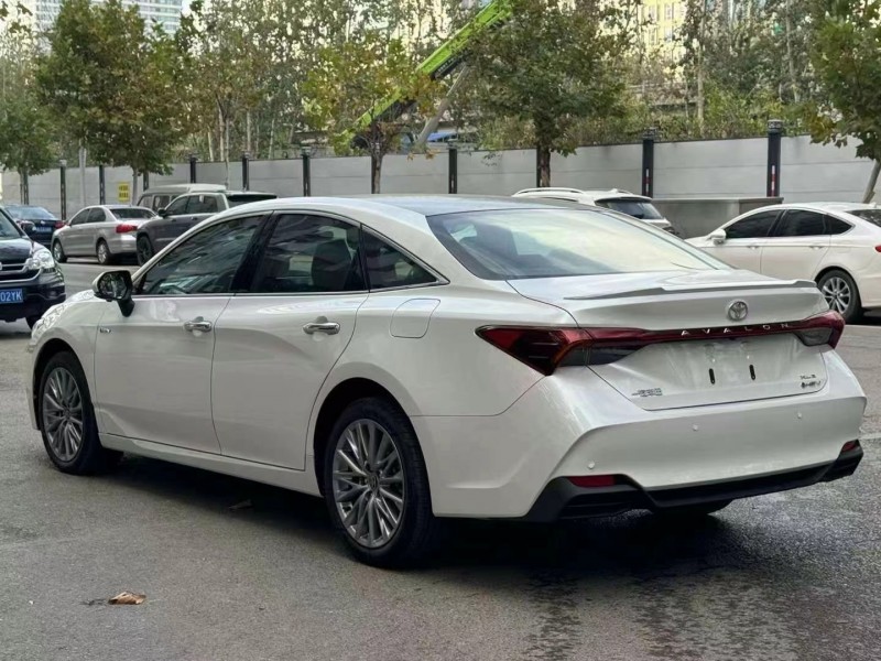 保定24年丰田亚洲龙7