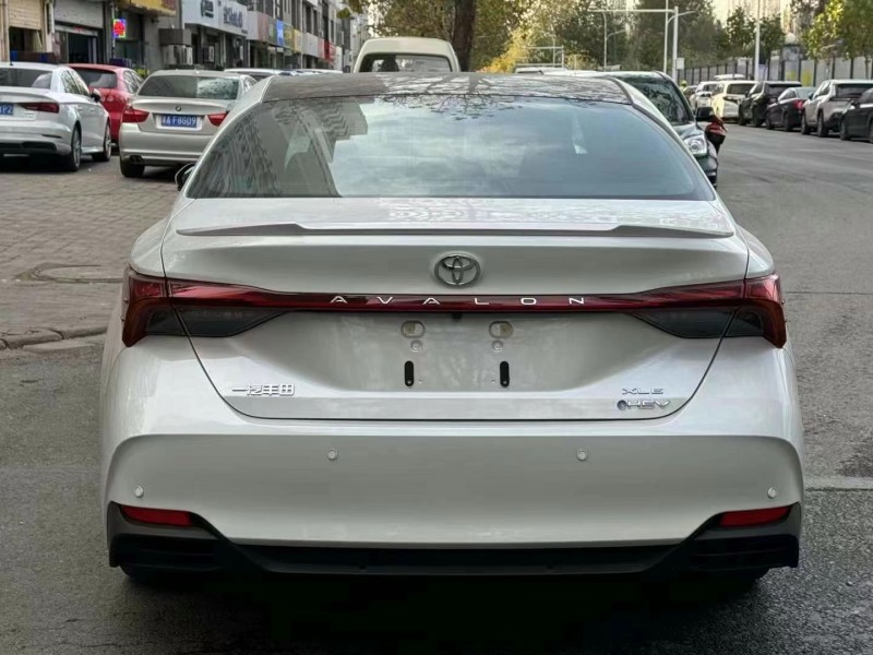 保定24年丰田亚洲龙9