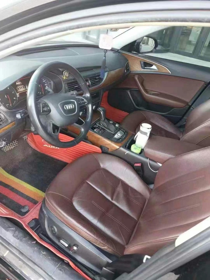 济宁18年奥迪A6L8