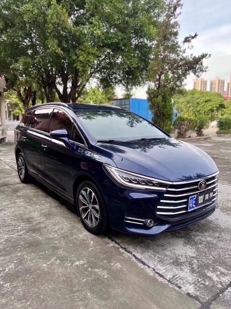 佛山19年比亚迪宋2