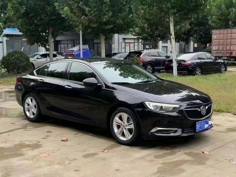 济宁18年别克君威3