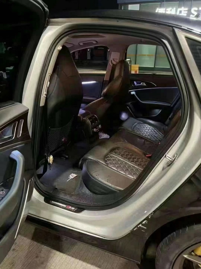 济宁15年奥迪S67